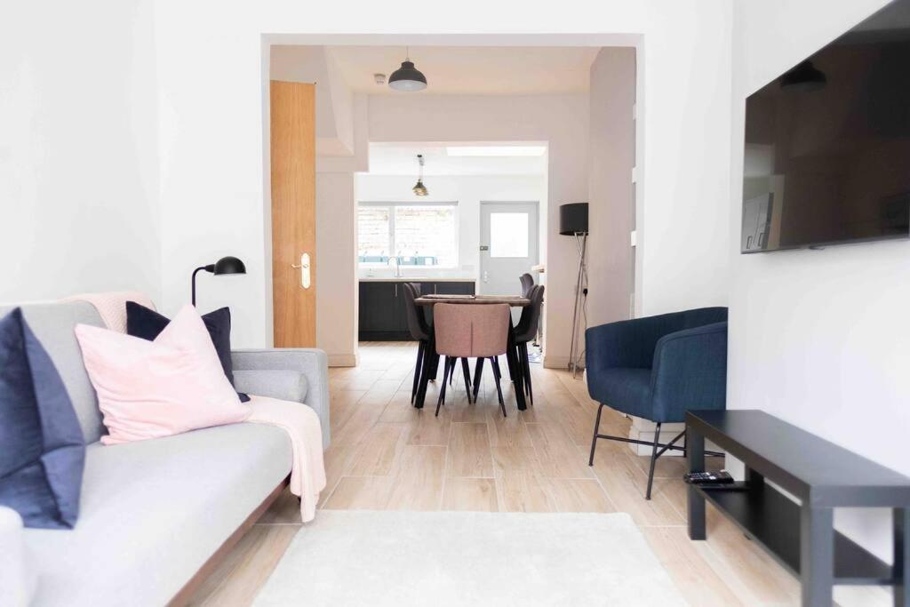 Charming 3 Bedroom Belfast Townhouse Exterior photo