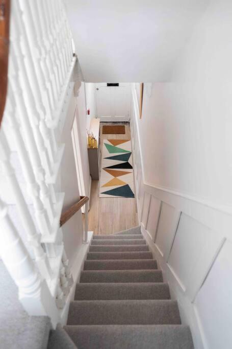 Charming 3 Bedroom Belfast Townhouse Exterior photo